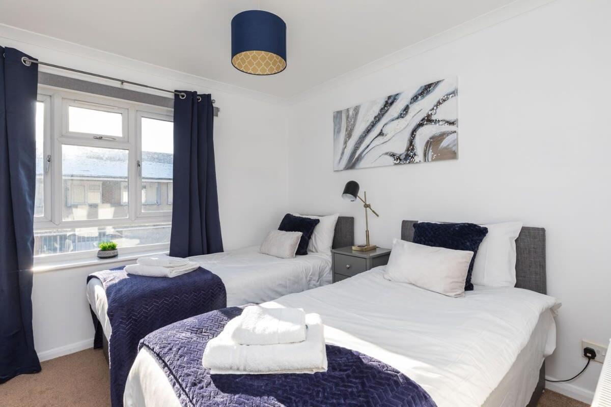 19A The Broadwalk - Cozy 1Br In The Heart Of Crawley Near Gatwick Airport Great For Contractors And Flight Crew Students Villa Eksteriør billede
